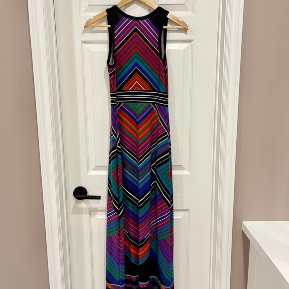 Stunning Calvin Klein maxi dress - Picture 8 of 8